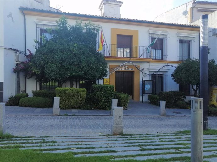 Archivo - Ayuntamiento de Guadalcázar, en una imagen de archivo.