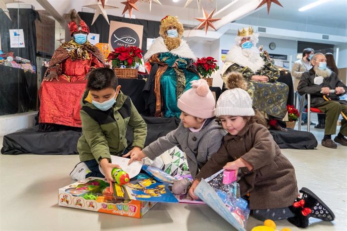 La campaña Un Juguete, Una Ilusión entrega más de 1.000 juguetes a niños y niñas en situación de vulnerabilidad en la Comunidad de Madrid