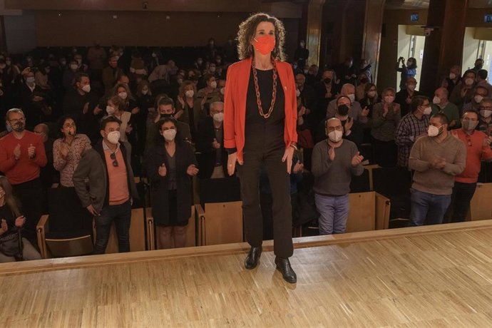 Mercedes Caballero presenta su candidatura a revalidar al frente del PSPV de Valencia