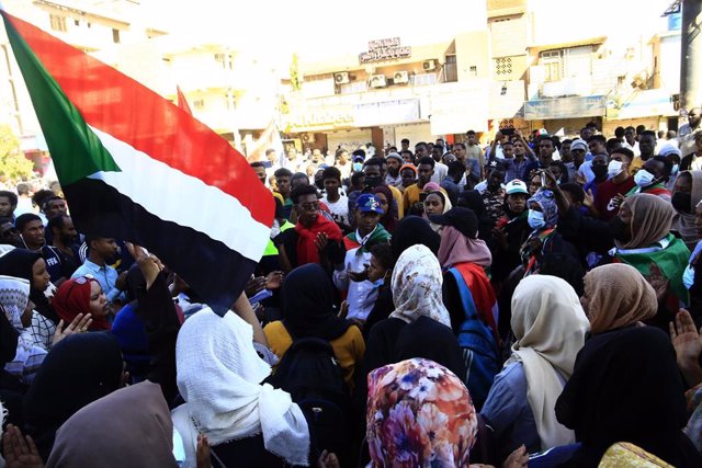 Manifestación contra el Ejército en Jartum.