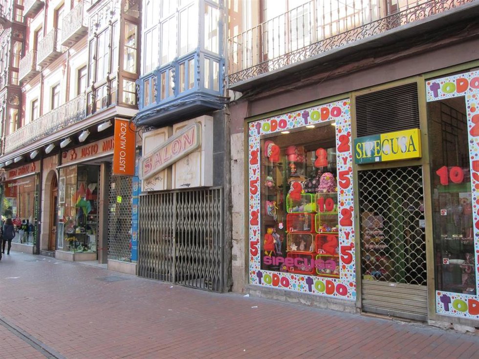 Archivo - Comercios Cerrados En Valladolid En El Día De La Huelga General