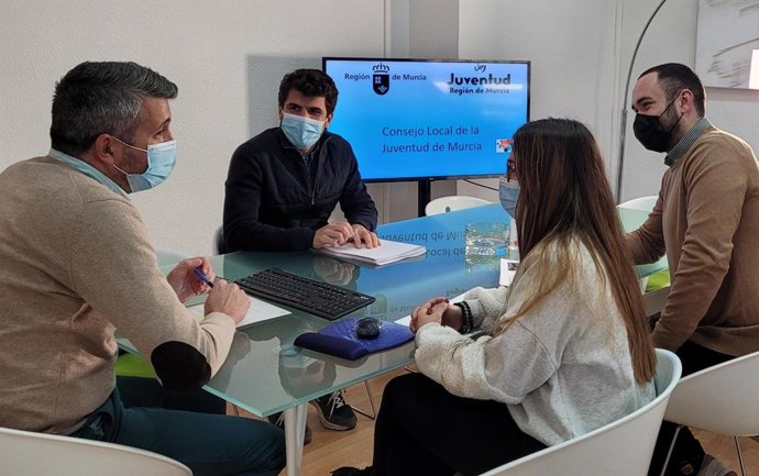 Reunión con el Consejo Local de la Juventud de Murcia