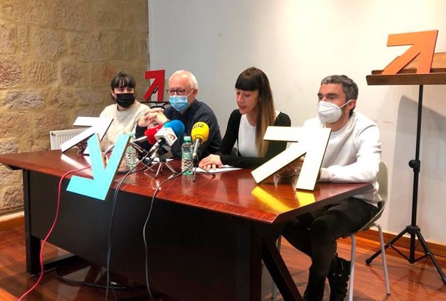 Representantes de Sare en rueda de prensa en Bilbao para presentar los últimos detalles de la movilización de este 8 de enero.