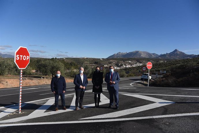 Visita de la Diputación a Calicasas