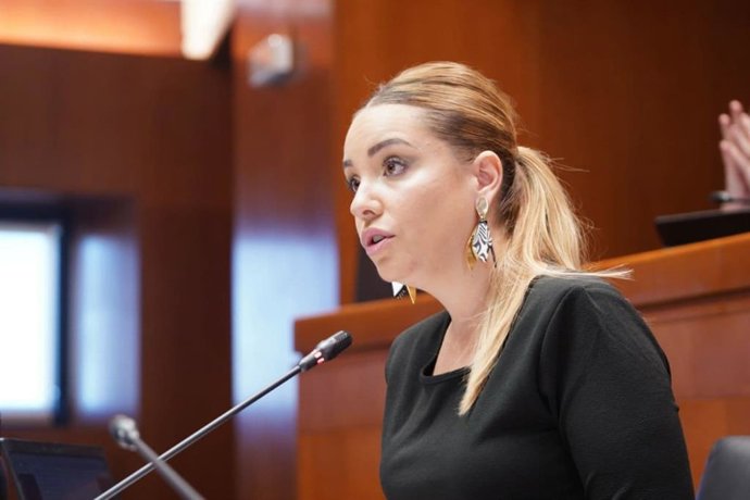 Archivo - La consejera de Ciencia del Gobierno de Aragón y coordinadora de Podemos en Aragón, Maru Diaz.