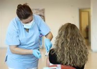 Más de dos millones de madrileños cuanta ya con la tercera dosis y el 30% de los niños ha recibido una dosis