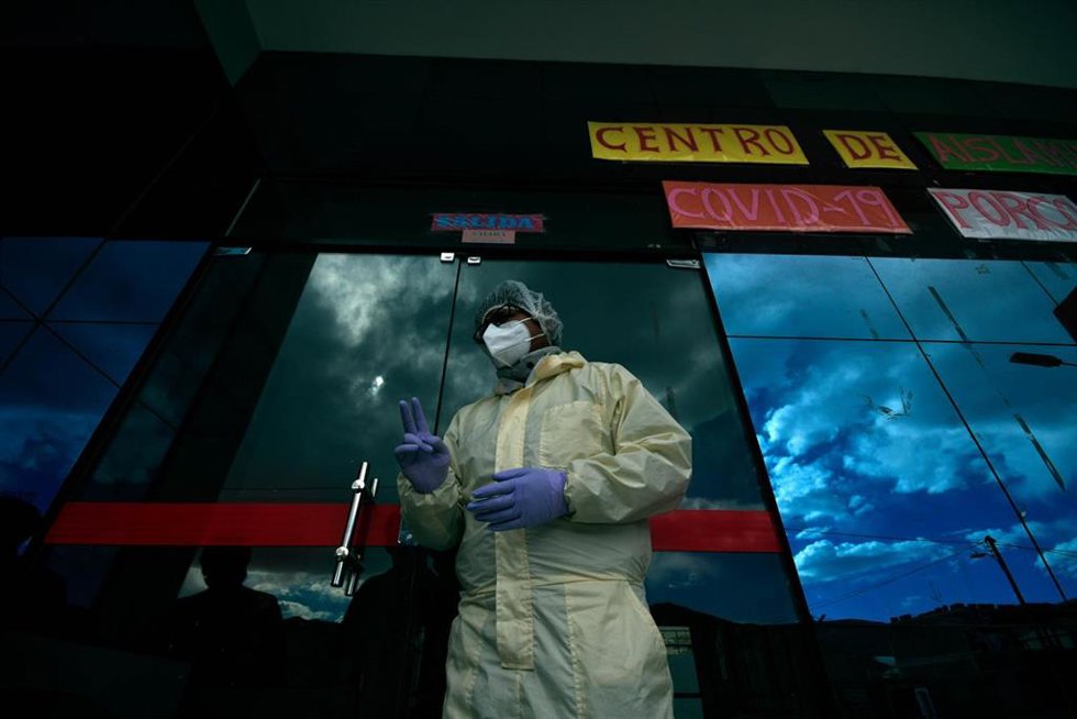 Archivo - Un centro de cuarentena para positivos de coronavirus en la ciudad de Potosí, en el sur de Bolivia.