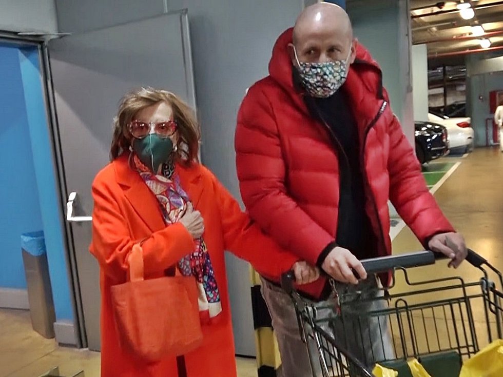 MARÍA TERESA CAMPOS Y SU PERSONA DE CONFIANZA, GUSTAVO