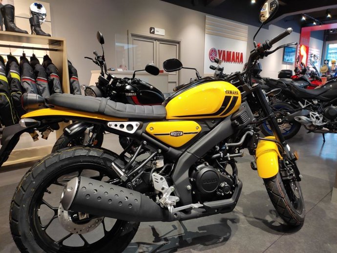 Motocicleta en el concesionario Deusto Moto Center, en Bilbao