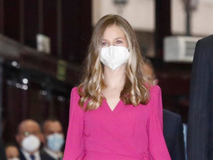 Archivo - (I-D) La Princesa De Asturias, Sus Majestades Los Reyes, Felipe VI Y Letizia Y La Infanta Doña Sofía, A Su Llegada Al XXIX Concierto De Los Premios Princesa De Asturias En El Auditorio Palacio De Congresos