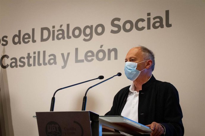Archivo - El secretario regional de UGT en Castilla y León, Faustino Temprano.