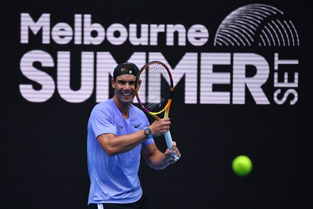 Rafael Nadal of Spain trains during a practice session on Day 3 of the Melbourne Summer Set tennis tournament at Melbourne Park in Melbourne, Wednesday, January 5, 2022. (AAP Image/James Ross) NO ARCHIVING