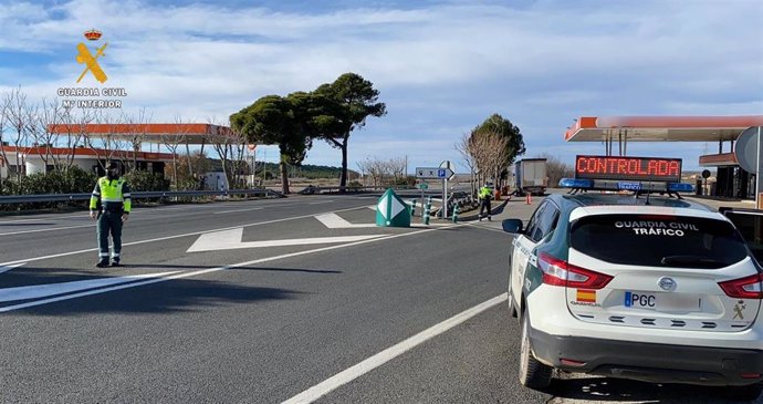 Investigan a un hombre por conducir a 180 kilómetros por hora en un tramo de 90, en Fraga (Huesca).