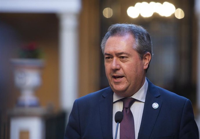 Archivo - El secretario general del PSOE-A, Juan Espadas, en una fotografía de archivo