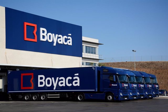 Archivo - Uno de los camiones de la empresa de transporte y distribución editorial Boyacá