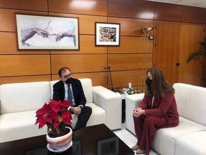 Ángel Luis Ortiz y Virginia Barcones.