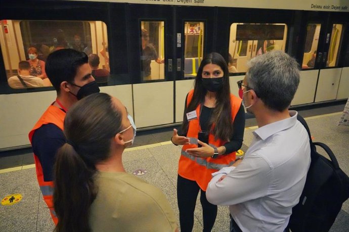 Informadores covid en Metrovalencia