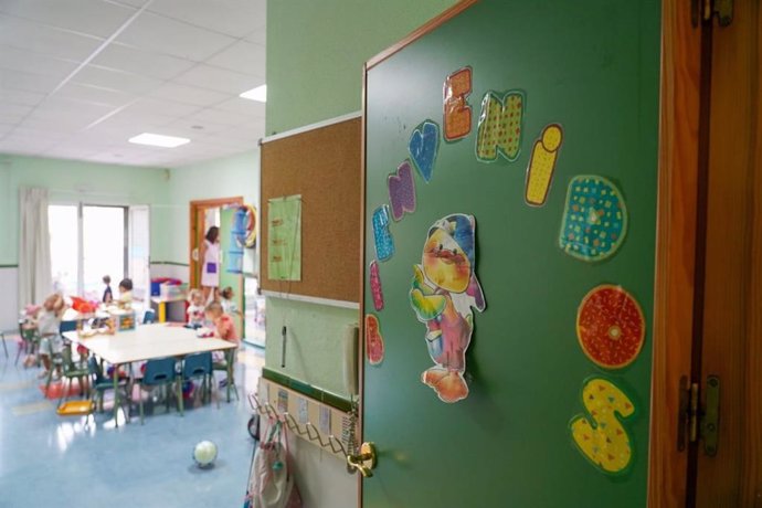 Archivo - Clase de infantil en una escuela. 