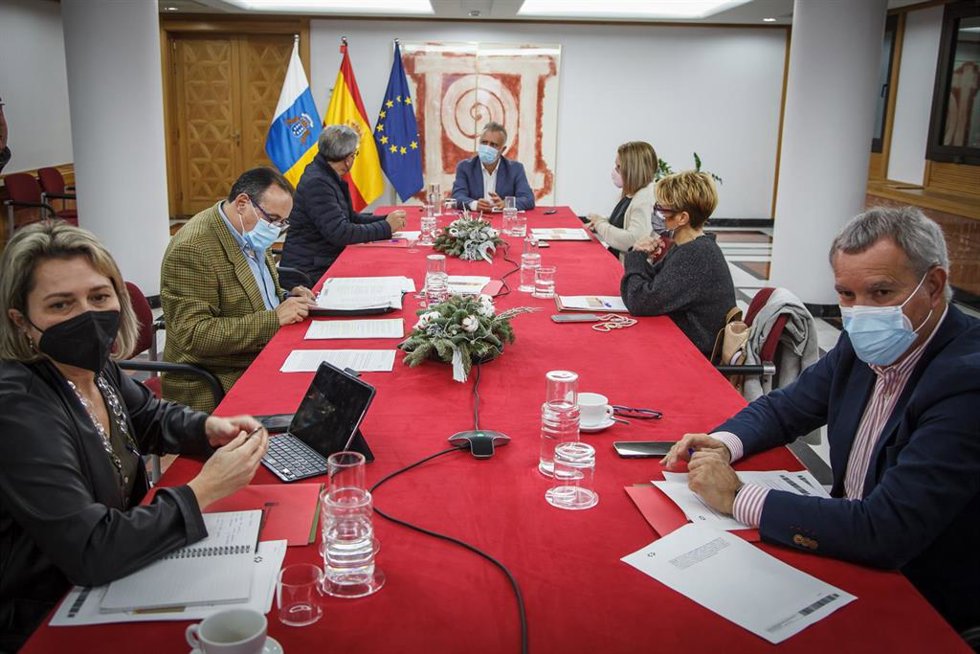 Reunión del Consejo de Gobierno extraordinario del Ejecutivo canario