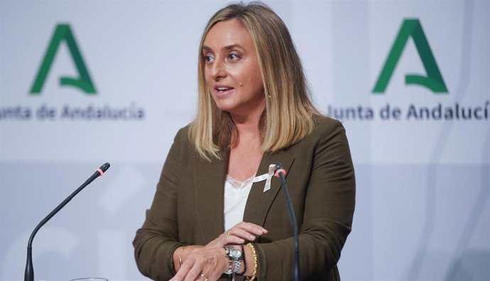 Archivo - Rueda de prensa de la consejera de Fomento, Infraestructuras y Ordenación del Territorio, Marifrán Carazo,  tras la reunión semanal del Consejo de Gobierno, a 19 de octubre del 2020. En el Palacio de San Telmo, Sevilla (Andalucía)