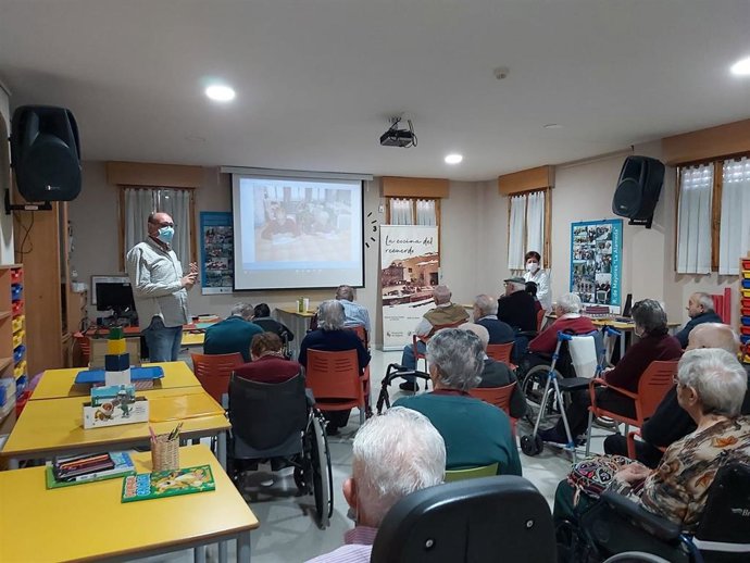 Una de las degustaciones llevadas a cabo en una residencia.