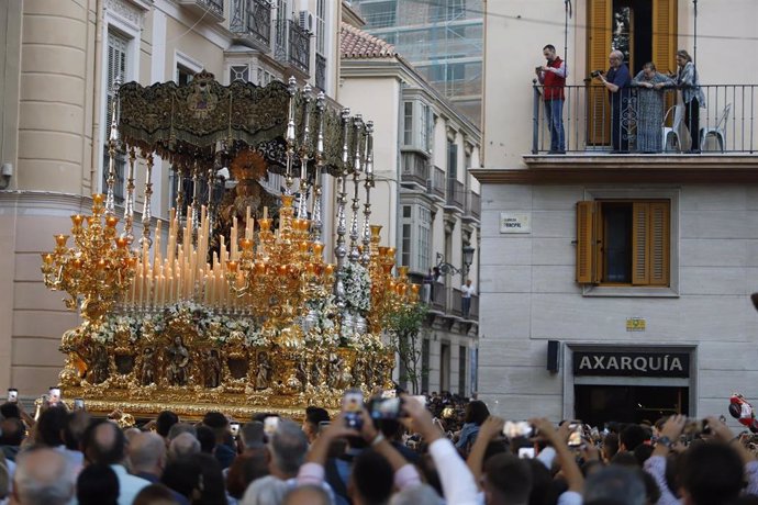 Archivo - Salida procesional de María Santísima de la Esperanza