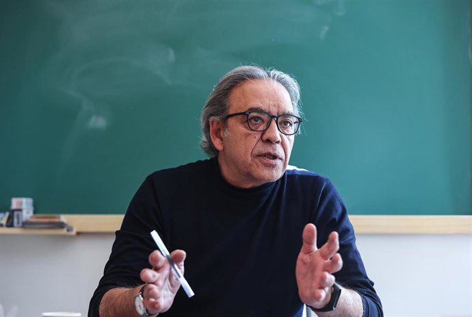 Archivo - El portavoz del PSPV en les Corts Valencianes, Manolo Mata