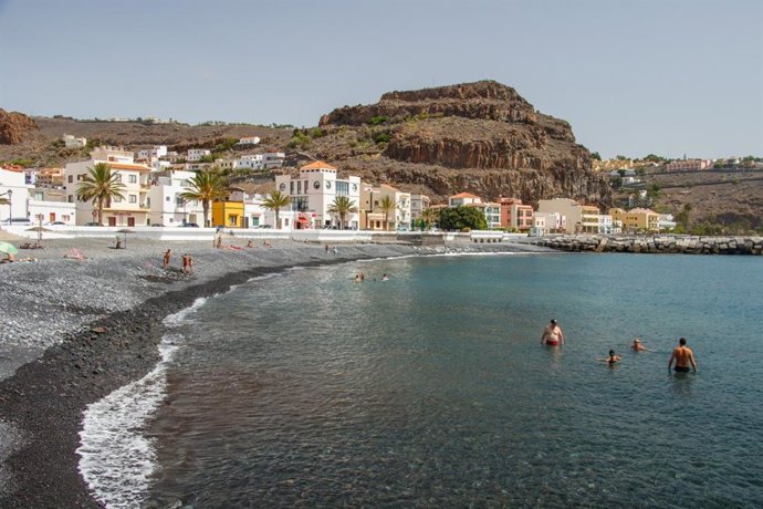Archivo - Playa Santiago, en La Gomera