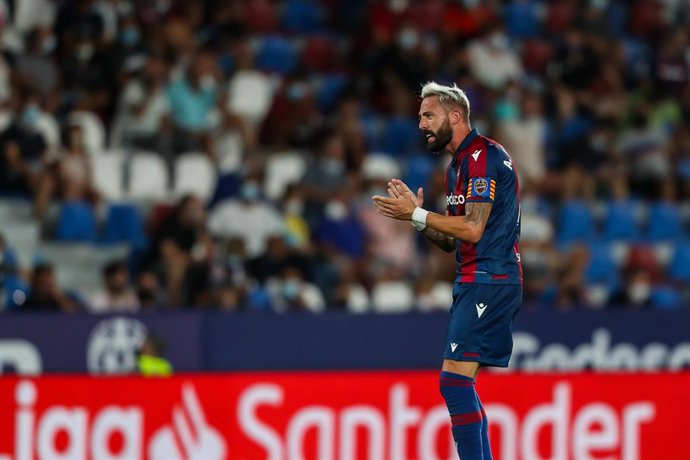 Archivo - Jose Luis Morales of Levante UD gestures during the spanish league, La Liga Santander, football match played between Levante UD and Real Madrid at Ciutat de Valencia stadium on Auguts 22, 2021, in Valencia, Spain.