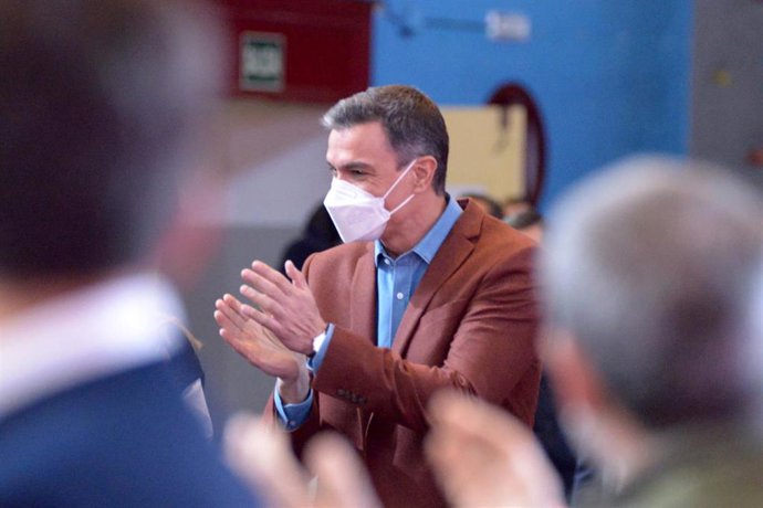El presidente del Gobierno, Pedro Sánchez, en el primer acto electoral en Palencia, en el Frontón de Eras de Santa Marina, a 9 de enero de 2022, en Palencia, Castilla y León (España).