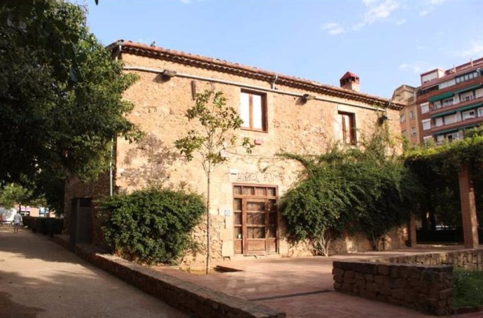 Masia de Ca Miralletes.