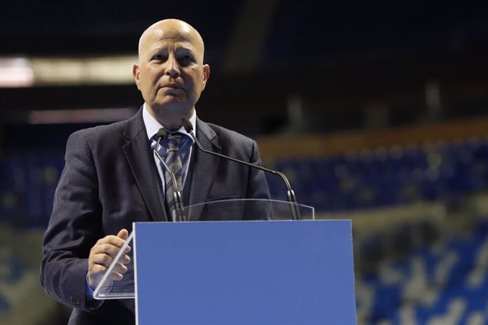 El exentrenador y consejero de Educación y Deporte, Javier Imbroda, a 7 de enero de 2022 en Málaga (Andalucía, España)