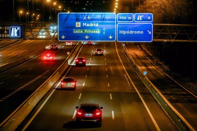 Tráfico en la carretera A-6, en el último día de la ‘Operación Navidad’, a 9 de enero de 2022, en Madrid, (España). 
