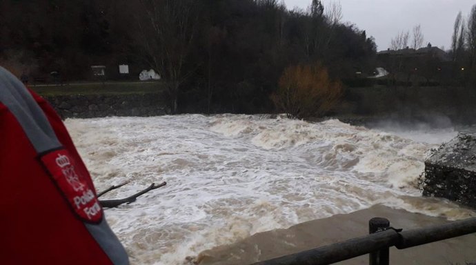 Imagen de un río en Navarra