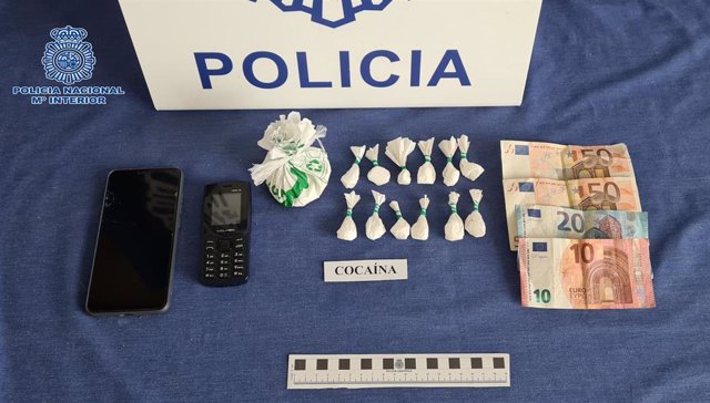 Detenido un hombre de 47 años por tráfico de drogas en plena calle en Logroño