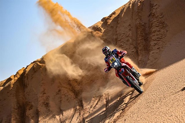88 Barreda Bort Joan (spa), Monster Energy Honda Team 2022, Honda CRF 450 Rally, Moto, Motul, action during the Stage 7 of the Dakar Rally 2022 between Riyadh and Al Dawadimi, on January 9th 2022 in Al Dawadimi, Saudi Arabia - Photo Gigi Soldano / DPPI