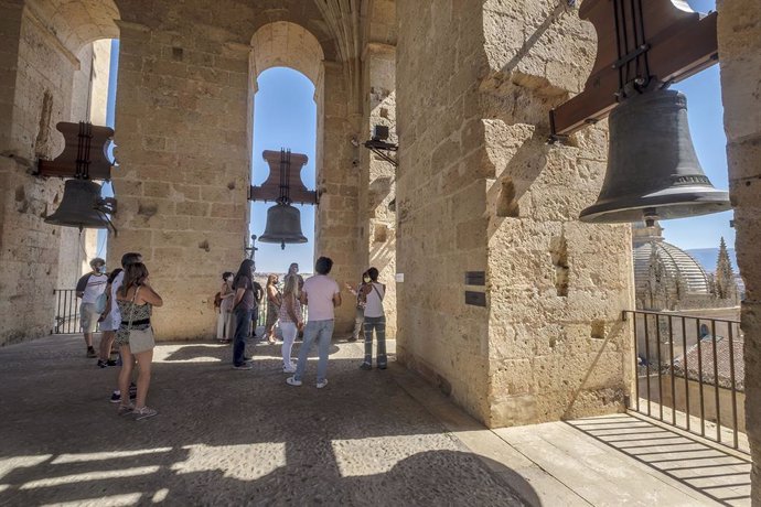 Archivo - La Catedral de Segovia recibe 25.620 visitantes, la cifra más alta desde que reabrió sus puertas hace un año 