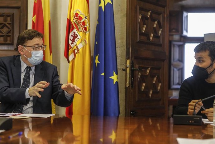 Archivo - Ximo Puig y Vicent Marz en una imagen de archivo