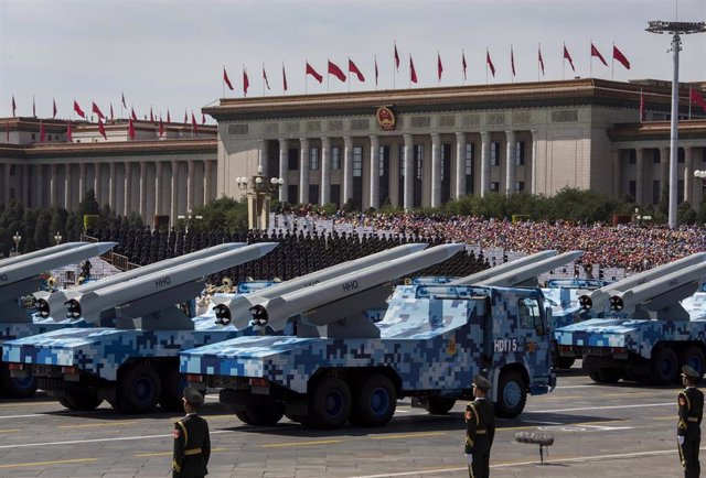 Archivo - Misiles de China durante un desfile del Ejército en Pekín