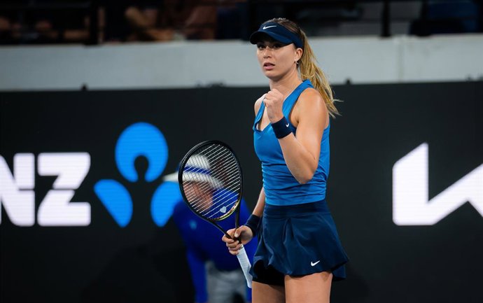 Paula Badosa of Spain in action during the first round of the 2022 Adelaide International WTA 500 tennis tournament against Victoria Azarenka of Belarus