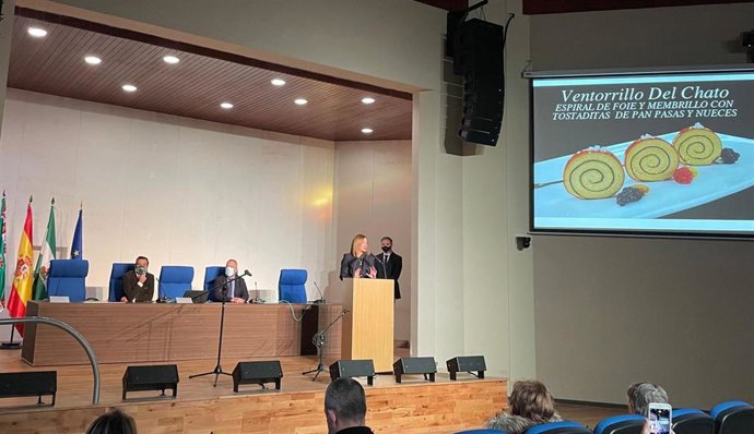 Archivo - La responsable del Área de Empleo y vicepresidenta del IEDT, Ana Carrera.