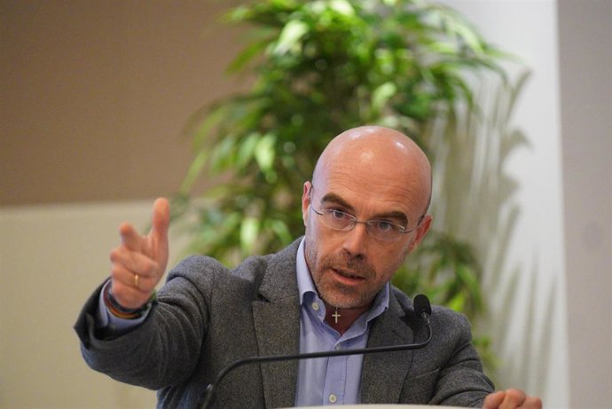 Archivo - El vicepresidente del Comité de Acción Política de Vox, Jorge Buxadé