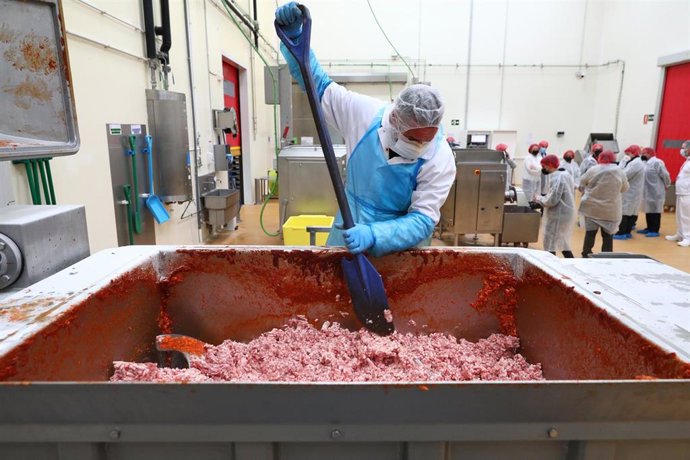 Fábrica de 'El Cierzo' en La Mata de los Olmos.