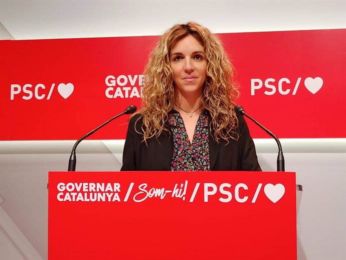 La portaveu del PSC, Elia Tortolero, en la roda de premsa