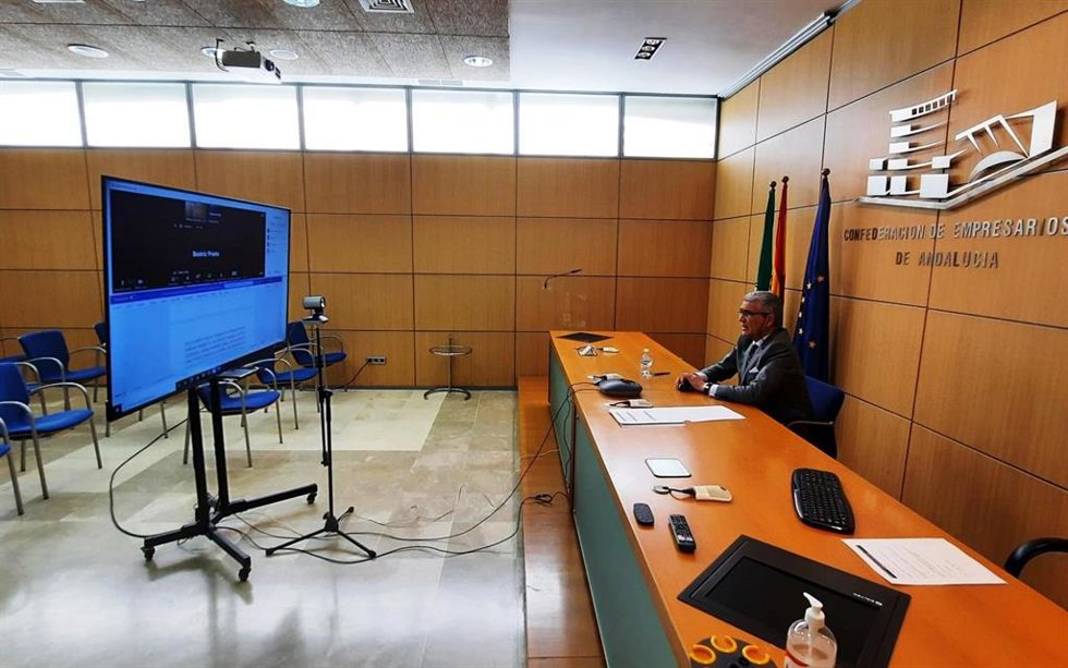 CEA celebra la primera de sus jornadas especializadas sobre la reforma laboral con un "récord" de 800 inscritos