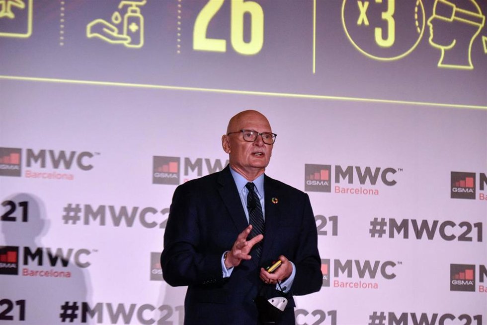 Archivo - El director general de la GSMA Limited, John Hoffman, en una presentación de la edición del MWC de 2021