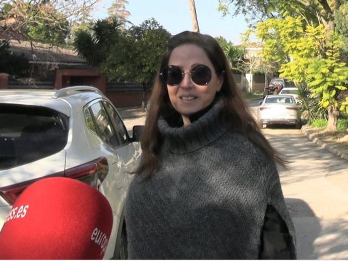 Archivo - Gabriela Ostos tras la muerte de su padre Jaime Ostos