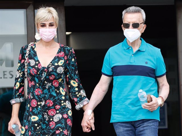 Archivo - José Ortega Cano sale del hospital junto a su mujer, Ana María Aldón, a 16 de junio de 2021, en Madrid (España).    TORERO;OPERACIÓN;CORAZÓN;HOSPITAL    José Ruiz / Europa Press    (Foto de ARCHIVO)    16/6/2021
