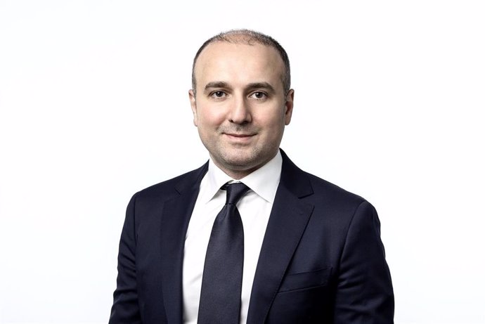 El nuevo jefe del equipo de deuda de mercados emergentes de Mainfirst, Andranik Safaryan.