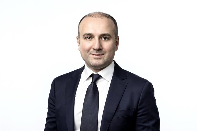 El nuevo jefe del equipo de deuda de mercados emergentes de Mainfirst, Andranik Safaryan.